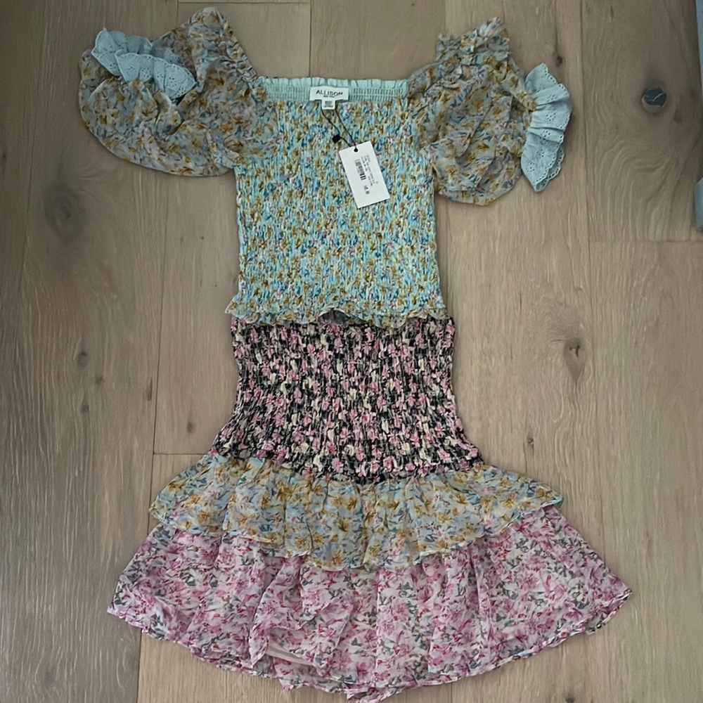 Allison New York Skirt(worn once) and Top(NWT) Set size XS could fit S
